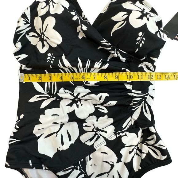 JANTZEN NWT Black & White Floral Wrap Waist Fully Lined Swimsuit Size 12 - Picture 8 of 12
